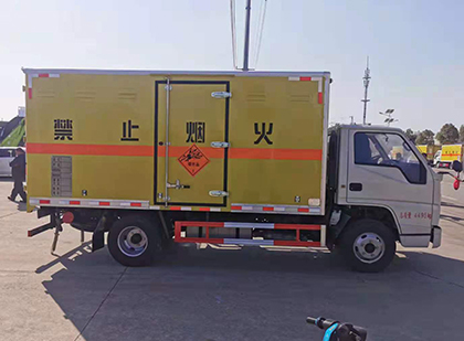 江城爆破器材运输车